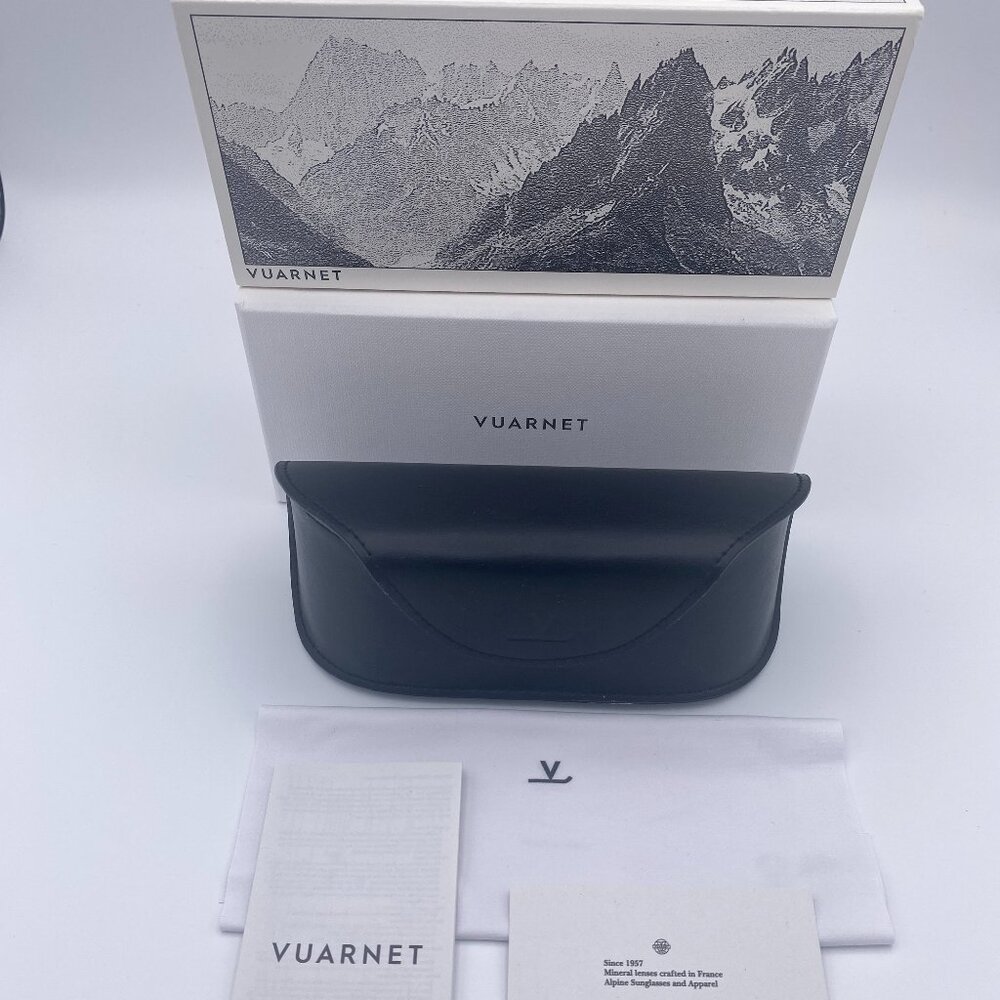 Vuarnet Sunglasses Case Set,Black Hard Leather,Belt Clip,Boxed,Cloth,Auth Card